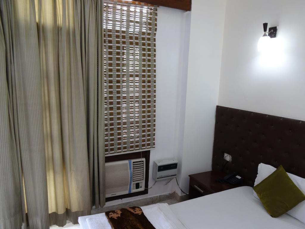 Rams Inn New Delhi Room photo